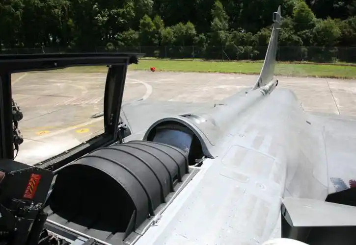 法国"阵风m"舰载型战斗机