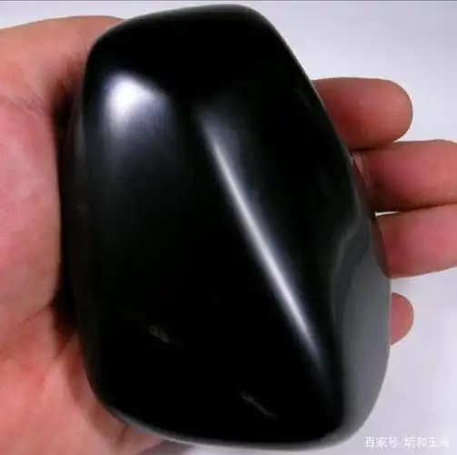 聊一聊和田玉中的墨玉