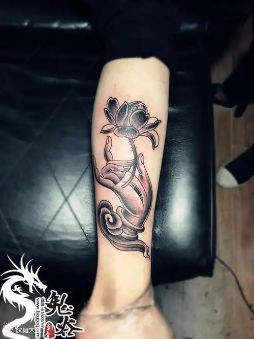 佛手莲花_纹身图案手稿图片_薛新稳的纹身作品集