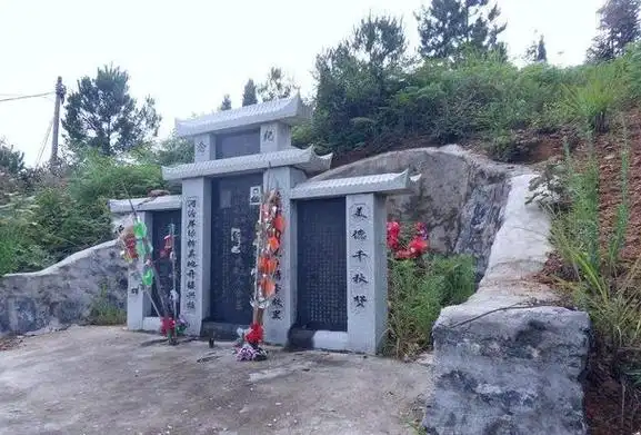 农村坟墓常用的四大口诀可以判定后代人丁好不好