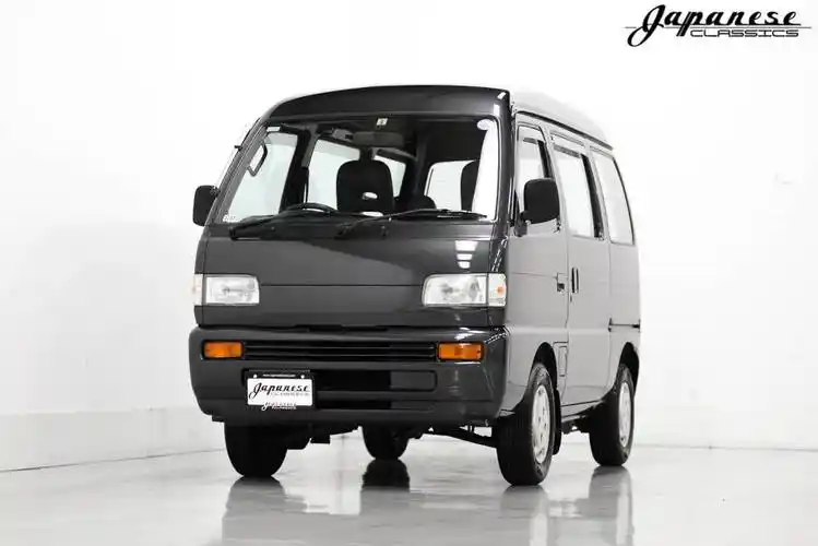 谁说面包车都得破破烂烂?这台93年二手铃木开瑞就精致的让人喜欢