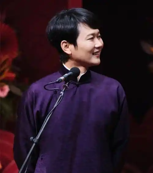 德云社张鹤伦返场出难题,孟鹤堂当场认输,网友:郭德纲来也不行_鼓曲