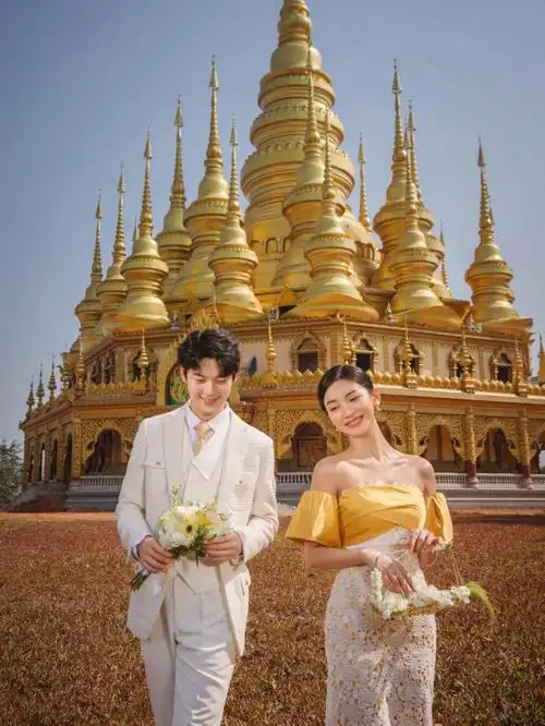 这样的傣族姑娘你打几分西双版婚纱照