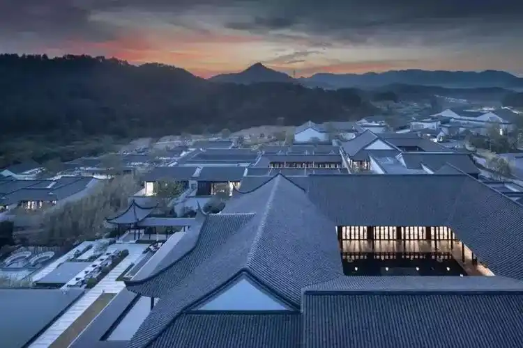 8200余亩现代乌托邦,安吉桃花源史诗般山居生活画卷正徐徐开启