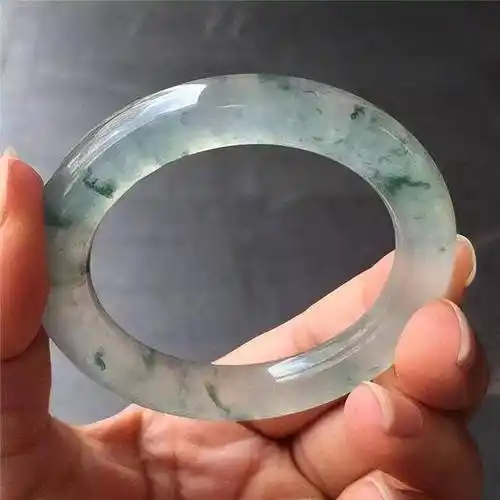 八三玉现在的市场现状_翡翠_氧化_商家