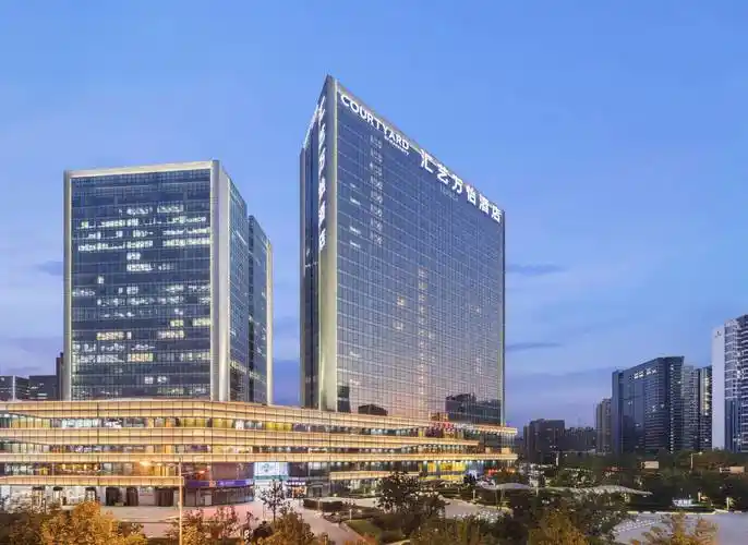 郑州汇艺万怡酒店迎来开业七周年庆_城市_银河_东新区