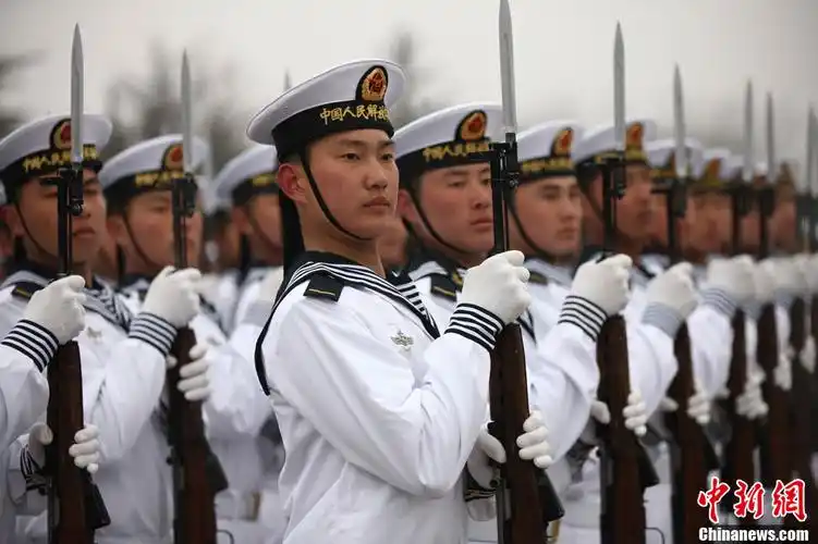 北海舰队新兵亮相结业阅兵典礼