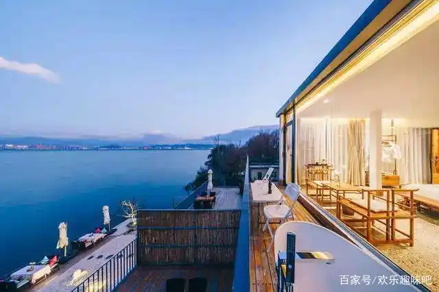 住宿:大理洱海的海景房,超级漂亮,目睹洱海,近距离感受大自然.