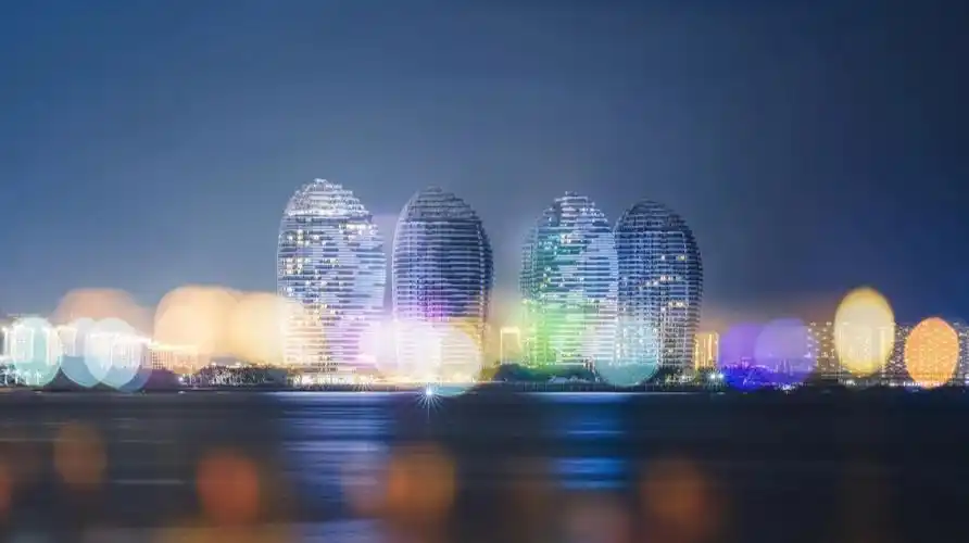 三亚最美地标建筑凤凰岛夜景