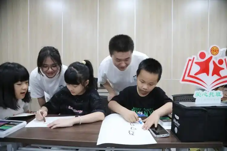 温岭市大溪镇启动第六届仲夏筑梦暑期小候鸟班暨春泥计划