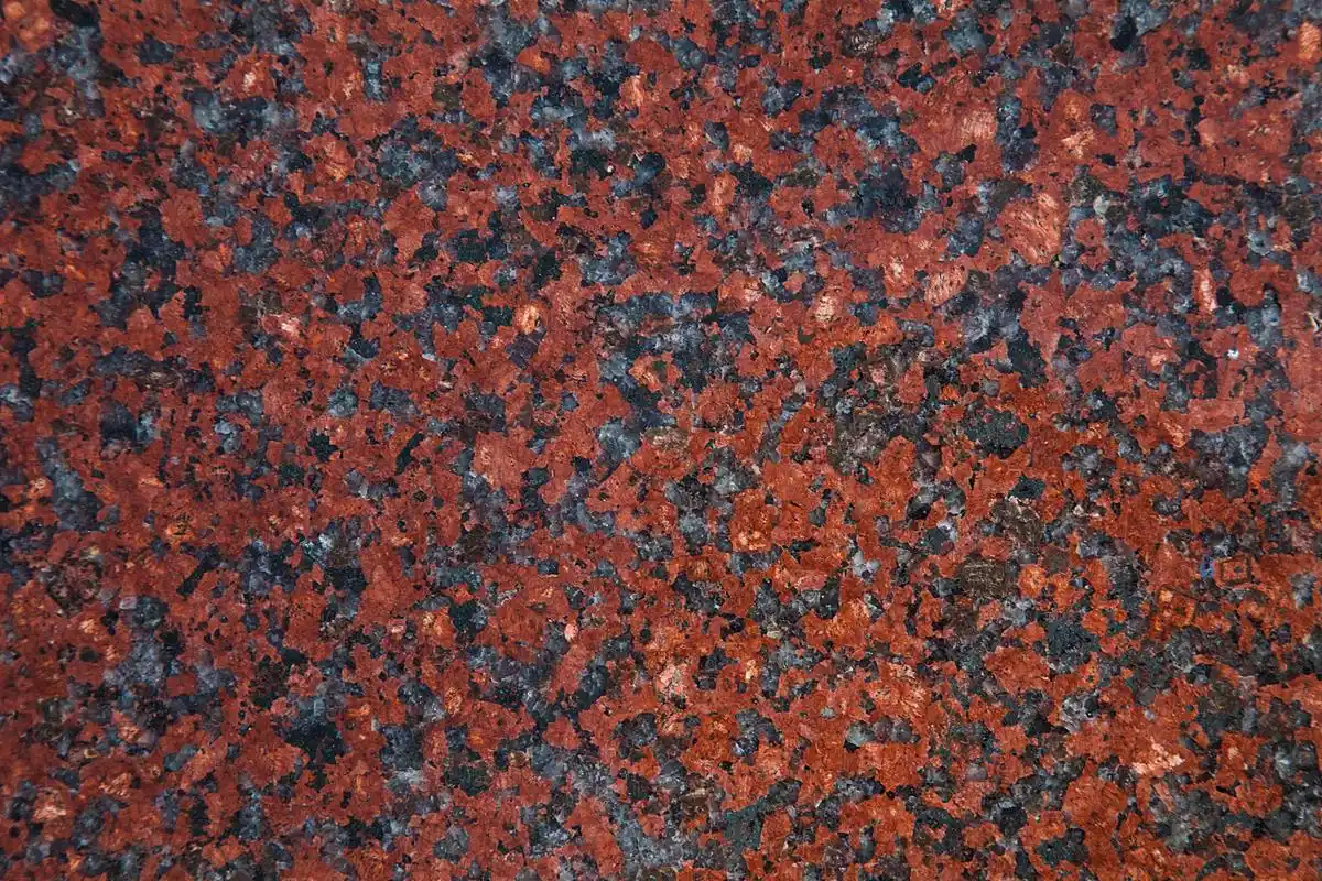 中国红石材是一种天然石材,其特点主要表现在以下几个方面:  115