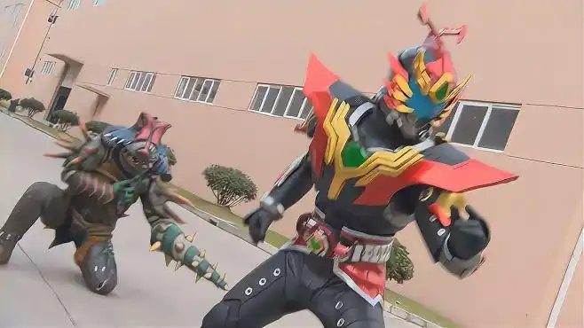 铠甲勇士:怪兽想变信息码?帝狮铠甲成全你,消失吧!