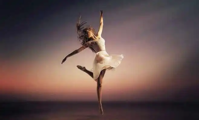 舞蹈女孩图片唯美背影 舞步飘飘
