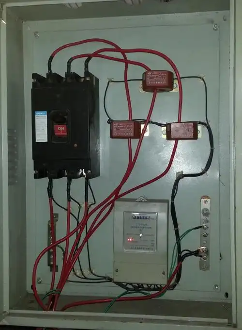 dts5588三相四线有功电表,有互感器(200/5)接线的,人工读数应如何读取