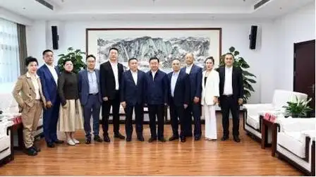 上海市人大代表,上海市郑州商会商会会长张春雨带队赴