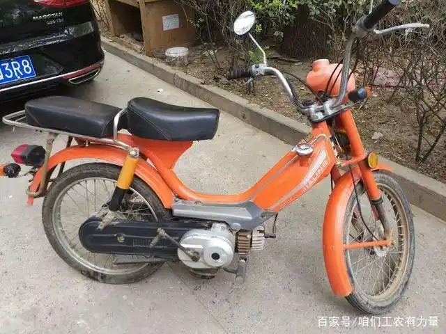 嘉陵cj50摩托车