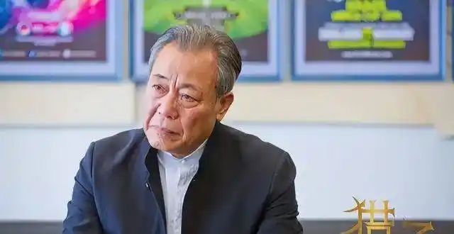 冯恩鹤:饰演《潜伏》中的"吴站长"成名,与妻子恩爱一生