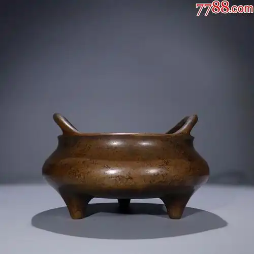 【老铜造冲天耳三足】香炉