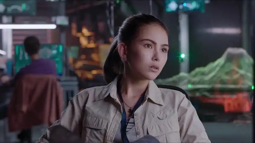 天火:昆凌首部灾难片,商人妄想征服自然,美女救众人于天火