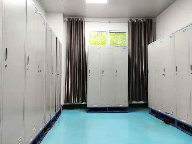 更衣室