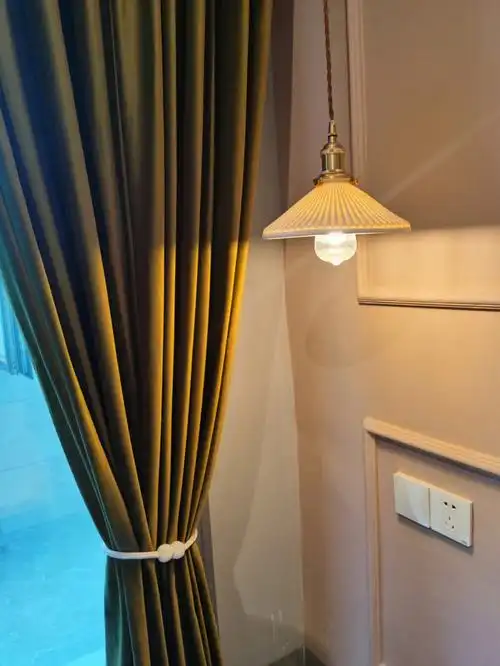 今天给大家分享几款好看的窗帘配色哦