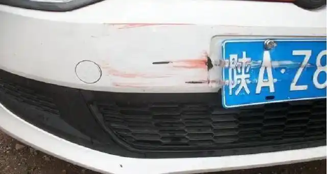 车牌坏一个必须全换吗