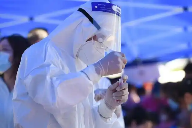 强管控 防扩散——南京新冠疫情防控一线直击