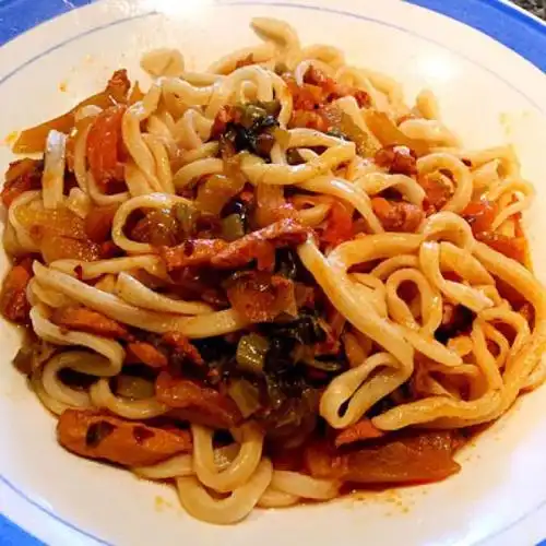 酸菜肉丝拌面,酸甜开胃,筋道好吃,一顿能吃2碗