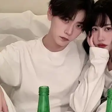 比较成熟的稳重低调情侣头像