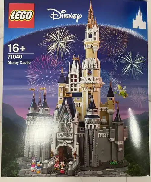 心心念念的乐高迪士尼城堡七夕快乐