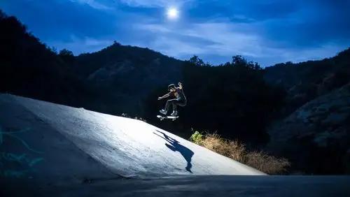 无人机 热新闻 正文 起初看jeffrey的作品,你只会以为照片上方是明亮