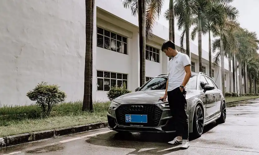 人车写真 - 喜车房 奥迪车与车主拍摄