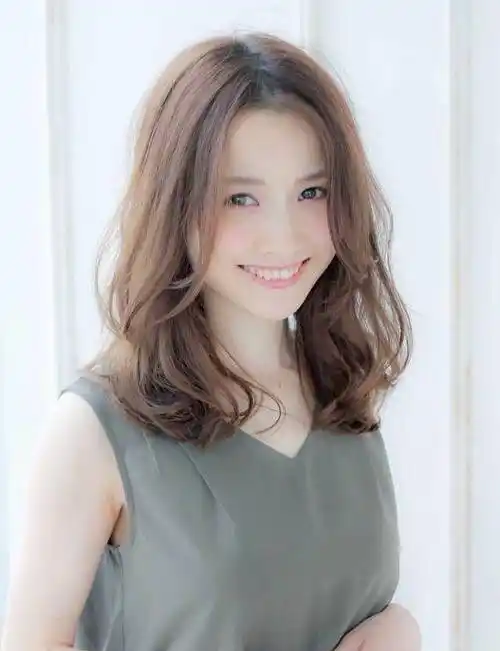 原创10款适合胖脸女生发型时尚减龄又显脸小好打理又显气质