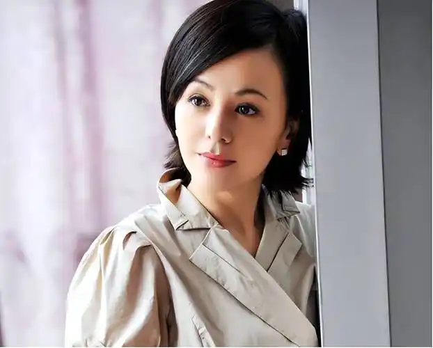 30岁给林心如当妈,凭"雪姨"一战成名,今53岁活的像30岁_王琳_姐姐