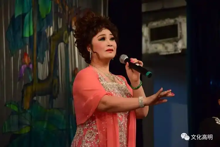 名角献唱高明,包括国家一级演员,著名粤剧表演艺术家曹秀琴,广东粤剧