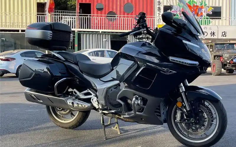 贝纳利1200gt骑着它是什么感觉(贝纳利旗舰车)