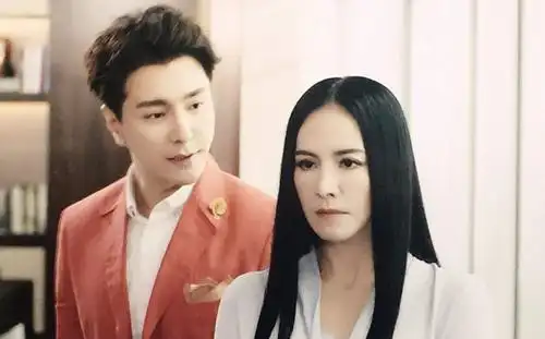 《时光之城》田丽霸气妩媚彰显女王范儿