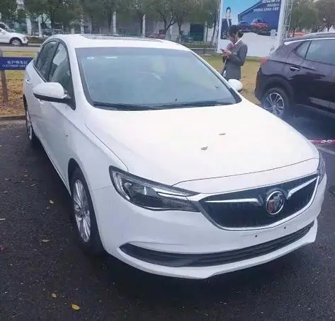 到店体验21款别克英朗上市2个月降至75万起高配有混动