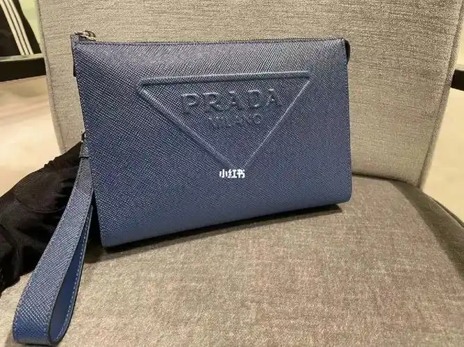 prada男士手包