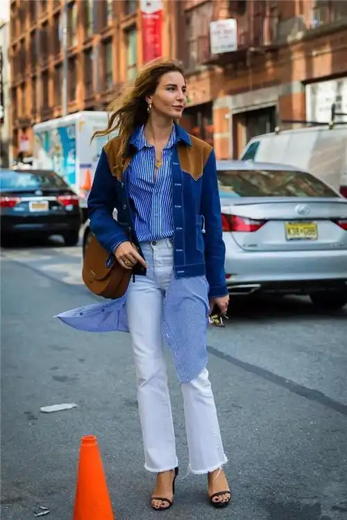 今年流行亮面蓝色衣服怎么搭配(藏蓝色服饰的三种穿搭)(15)