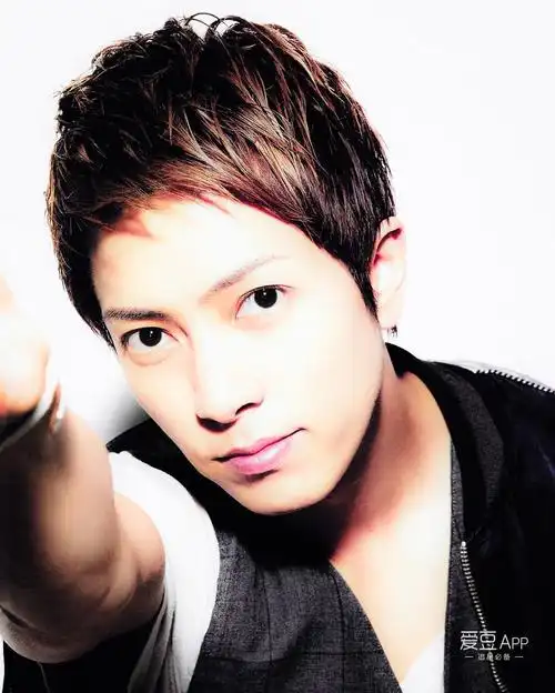 山下智久分享171018各种发型的山p你最喜欢哪一种呢