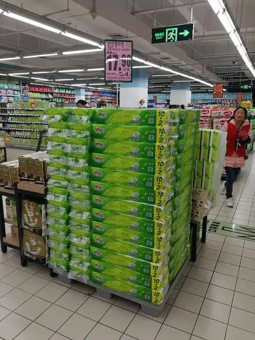 黄冈区域黄冈店双12high购重点单品陈列图