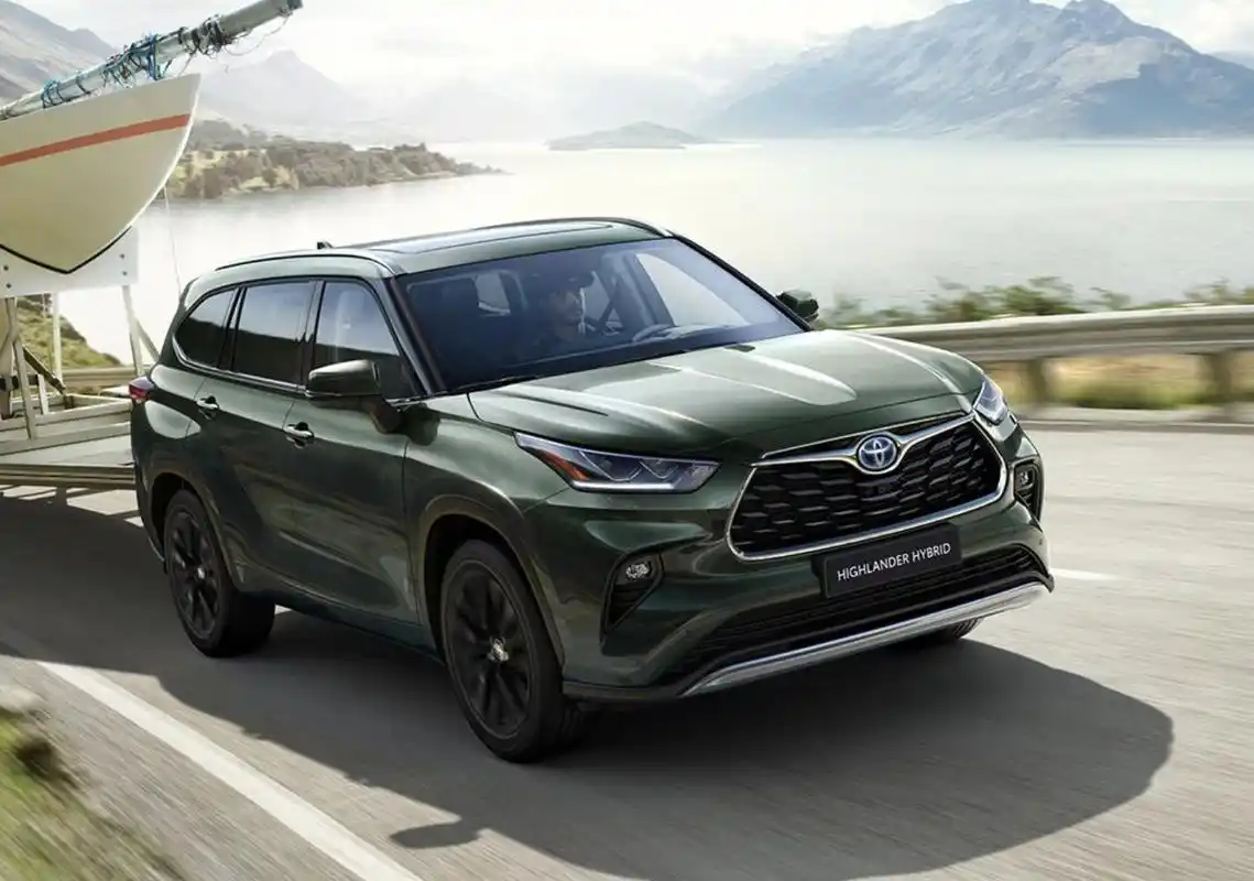 丰田官方正式发布了欧规2023款汉兰达7座车型的官图