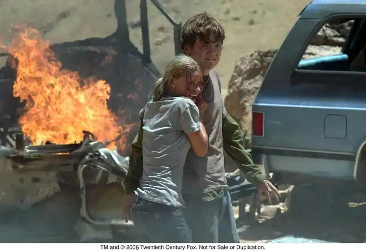 p>《隔山有眼》(the hills have eyes)是由 a target="_blank" href=