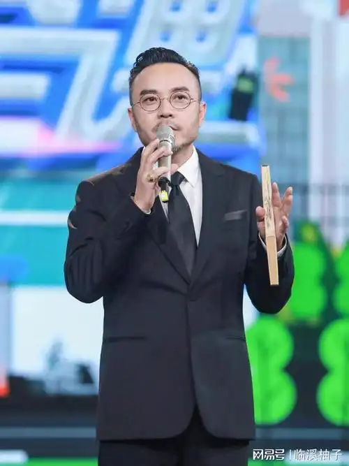 节目制片人由汪涵变为沈欣,汪涵继续担任《天天向上》主持人,同时出任