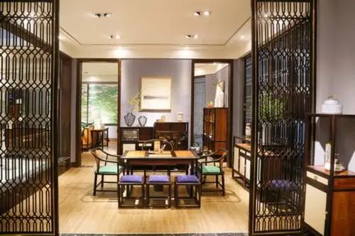 36届名家具展14日闭幕 新中式红木家具备受追捧