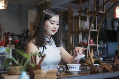 崇州最美茶艺师与饮之庐结缘