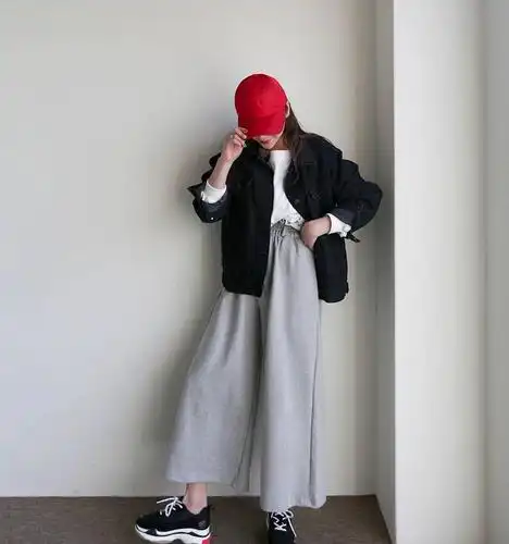 学习尝试韩系穿搭,让各位小仙女更加美美哒的出门 简约韩系校园街头风