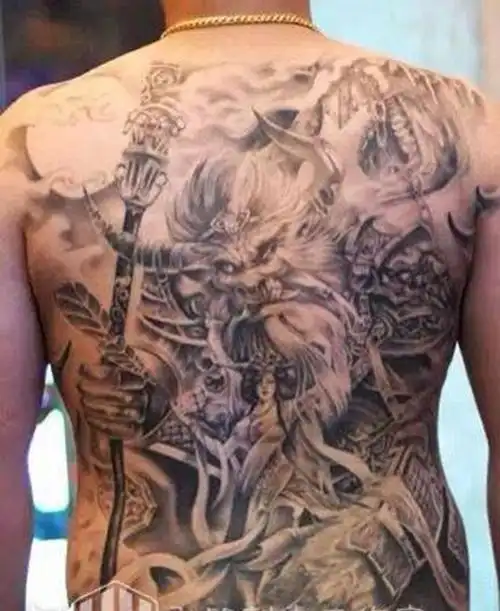 满背牛魔王恢复好效果纹身图片