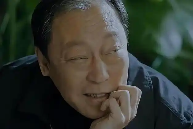 倪大红:59岁晚来红,老婆是个谜,事实证明,他已走上另一条大道